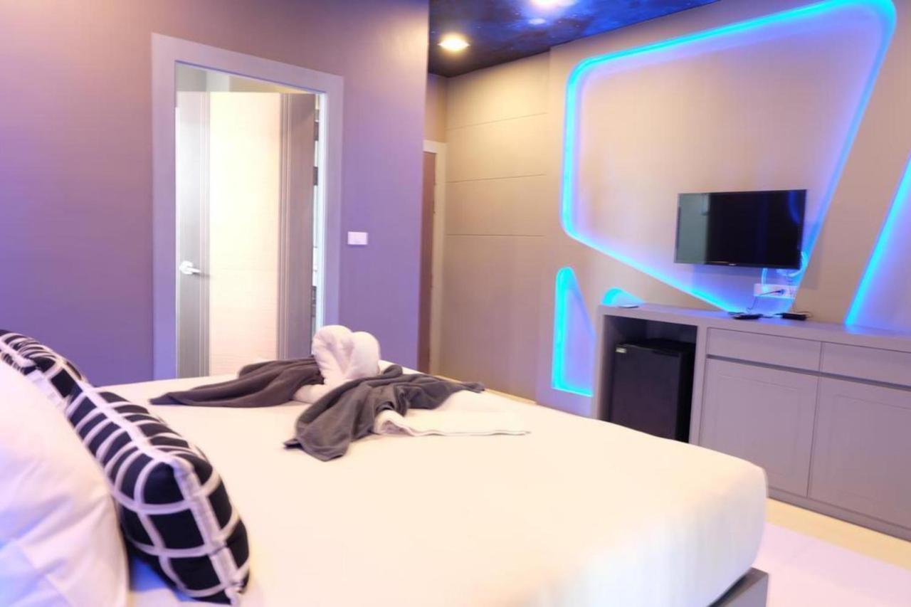 I Am O'Tel Patong Hotel Екстериор снимка