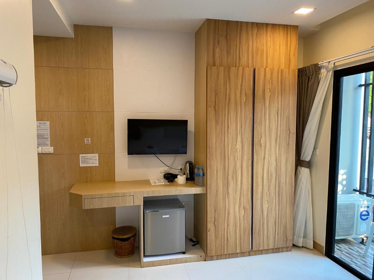 I Am O'Tel Patong Hotel Екстериор снимка