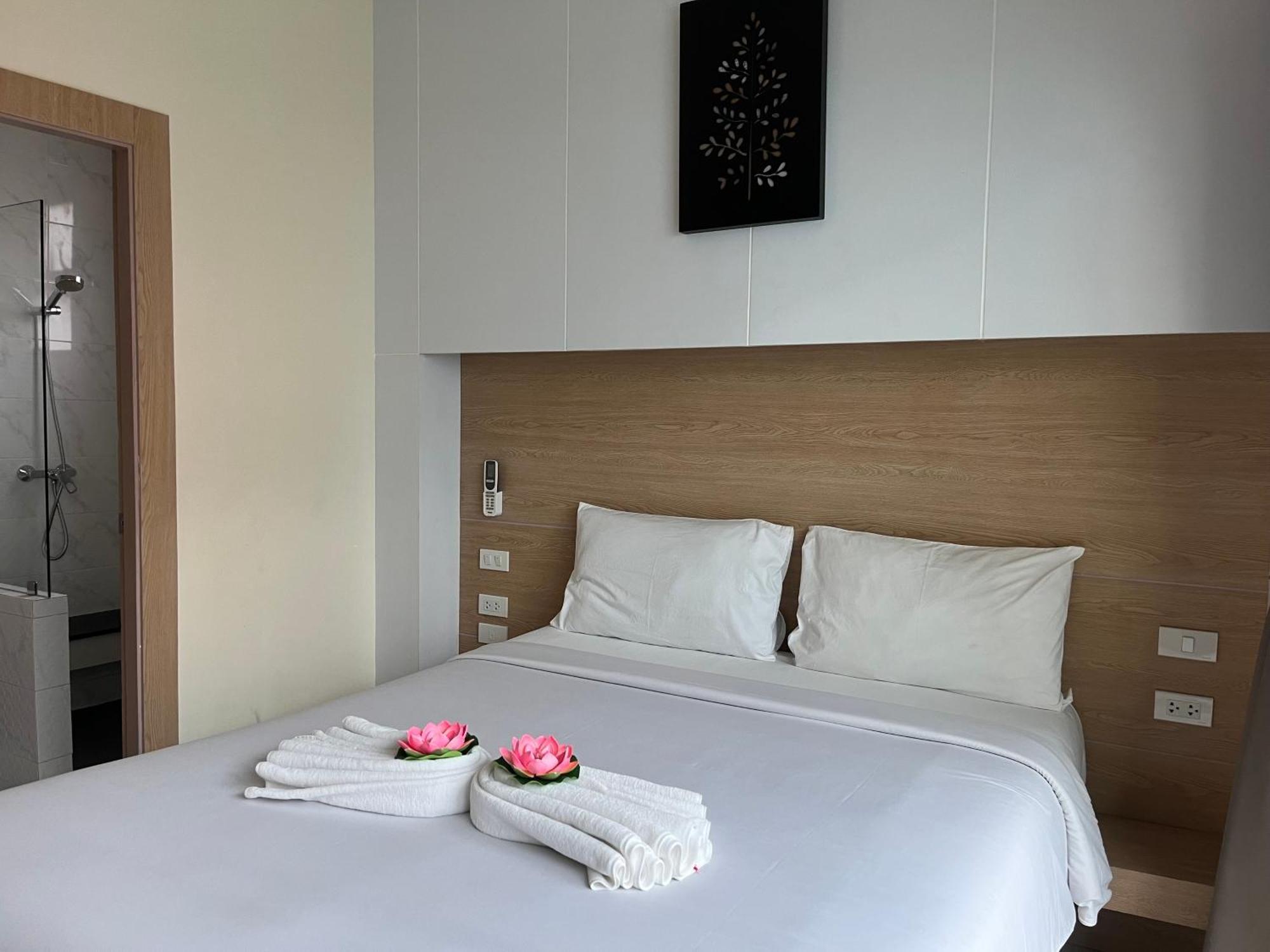 I Am O'Tel Patong Hotel Екстериор снимка