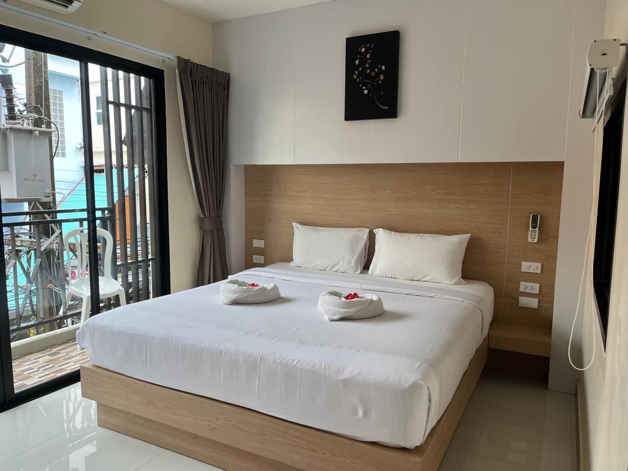 I Am O'Tel Patong Hotel Екстериор снимка